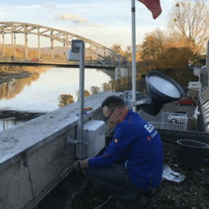 Webcam an der Weserbrücke Rinteln installiert
